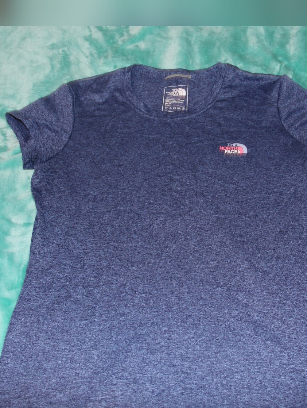 Women's Blue North Face Tee - Picture 7 of 7